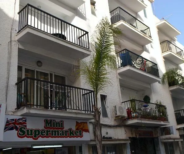 Cervantes Apartment *